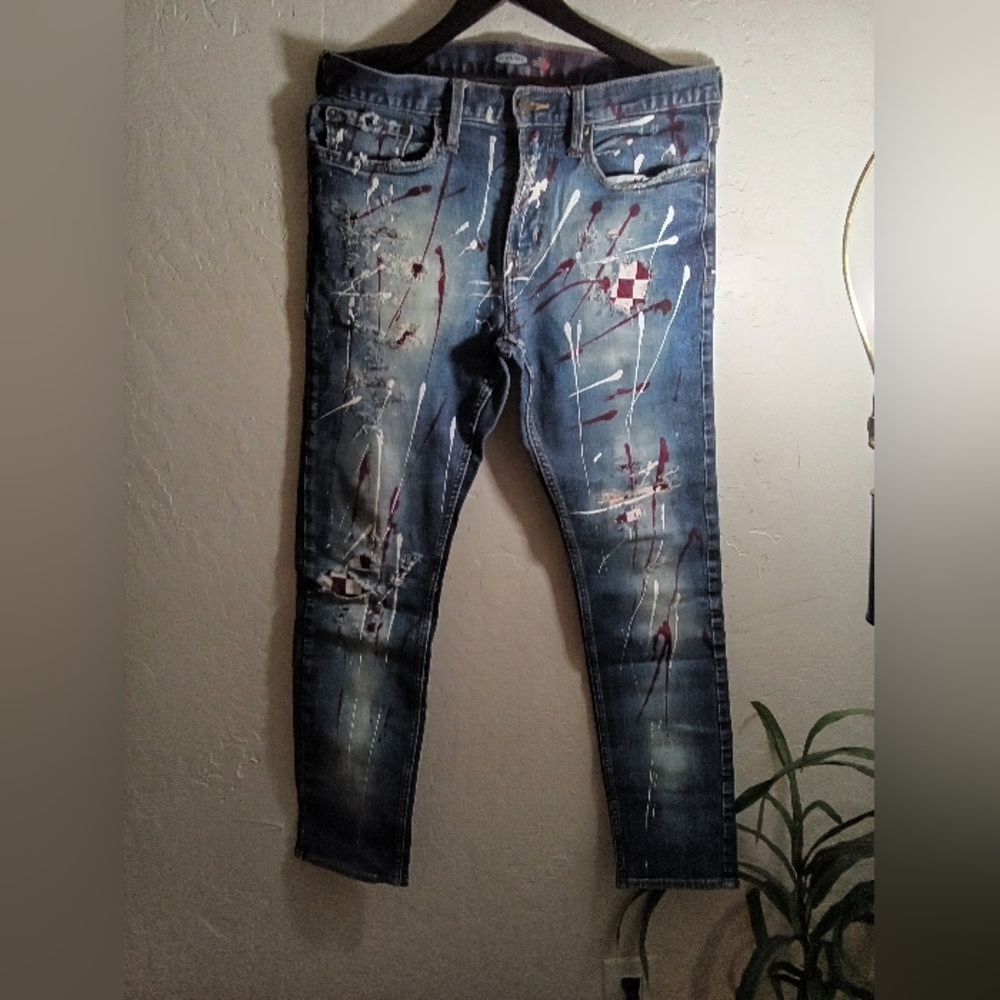 Old Navy Custom Distressed Sz(32x32) Slim w/(Burg/Wht Paint Splat) Men’s Jeans.